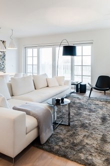 Бюджетен ремонт в хола