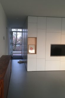 Бюджетен ремонт в студио апартамент с модулни мебели