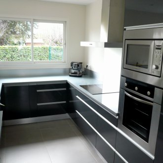 Dapur 9 m persegi hitam