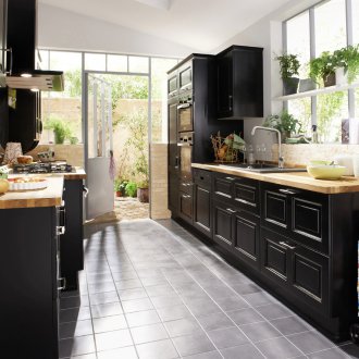 Dapur 9 m persegi di dalam rumah