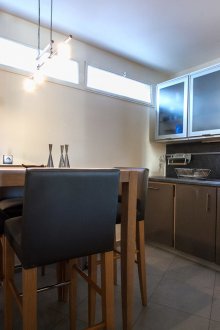 Dapur 9 m persegi dalam gaya moden