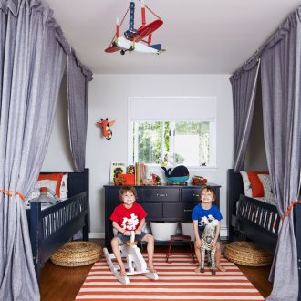 Bilik kanak-kanak untuk dua bersaudara