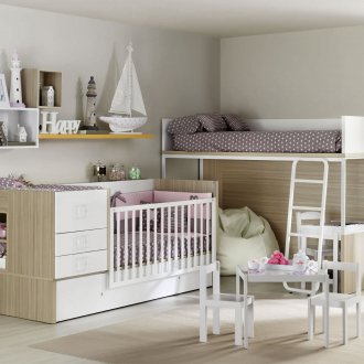 Bilik kanak-kanak untuk dua kanak-kanak lelaki dengan katil loteng