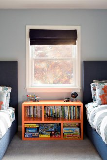 Reka bentuk bilik kanak-kanak untuk dua kanak-kanak lelaki adalah mudah.