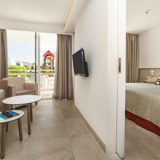 Penyempitan plasterboard di odnushka dengan dua orang anak