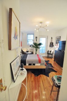 Reka bentuk odnushki kecil dengan dua orang anak