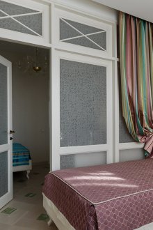 Reka bentuk odnushki dengan pembibitan dalam gaya provensi