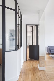 Bilik tidur di pangsapuri perabot apartmen satu bilik