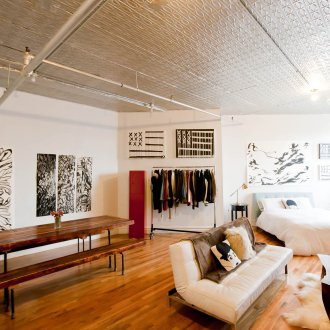 Bilik tidur dalam pembaikan apartmen studio