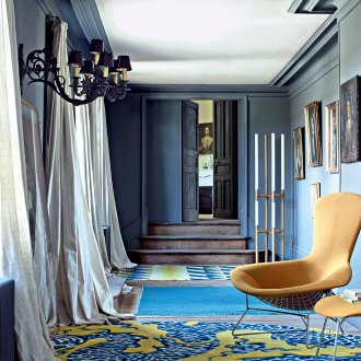 Ремонт на коридор в синьо