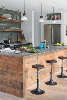 Бар на тавана