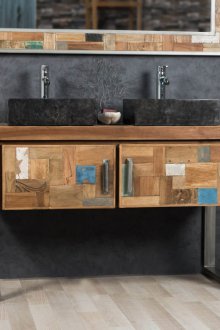 Таванско обзавеждане за баня