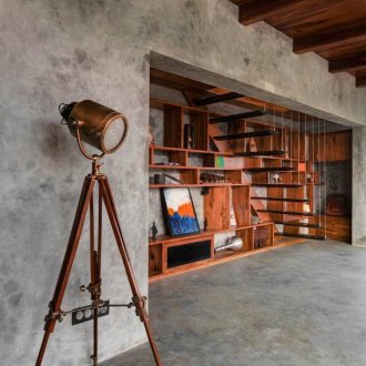 Вградено таванско помещение за мебели