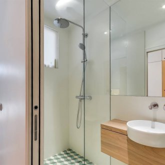 Идеи за дизайн на малка баня в стил минимализъм