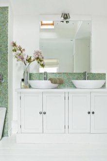 Дизайнерски идеи за вана с малка перла мозайка