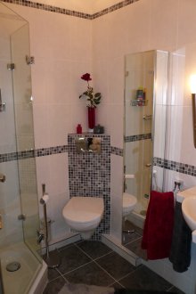 Идеи за дизайн на малка ъглова тоалетна вана