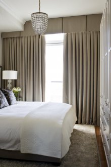 Bilik tidur beige kecil