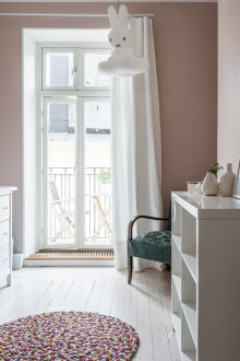 Детски 10 кв.м с балкон