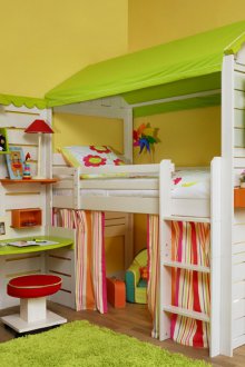 Детски 10 кв.м с таванско легло