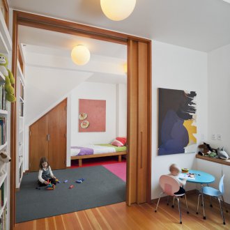 Детска стая в едностаен апартамент с преградни стени