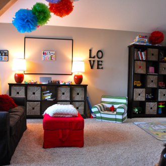 Детска стая в студио апартамент с хол