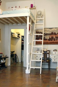 Детска стая в едностаен апартамент с надстройка