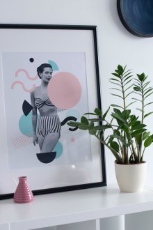 Картината в интериора е черно-бяла