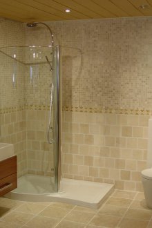 Interior bilik mandi gaya antik