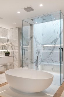 Interior bilik mandi buatan batu