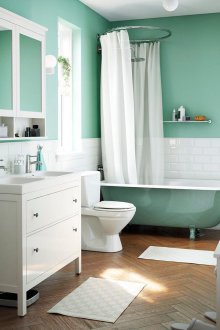 Dalaman bilik mandi hijau