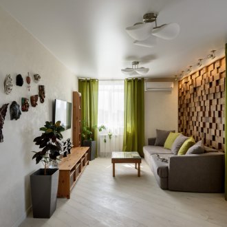 Двустаен апартамент дървен дизайн