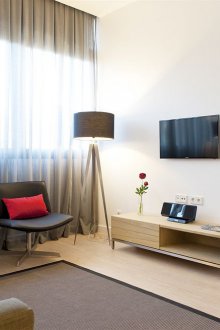 Дизайн на студио апартамент със стена от гипсокартон