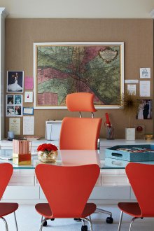 Интериорен дизайн на офис на главата в модернистичен стил