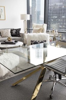 Интериорен дизайн на офиса на главата златист