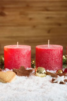 Новогодишен декор на свещи