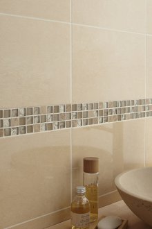 Бежова баня с рамка