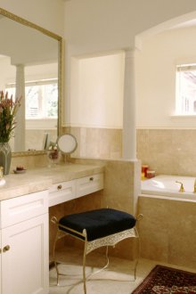 Класическа бежова баня