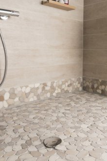 Бежова каменна баня