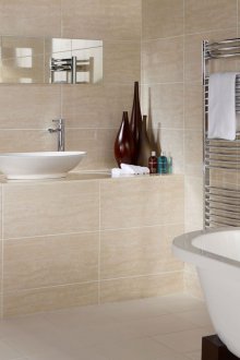 Бежова баня с мивка