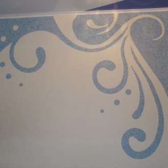 Син течен тапет