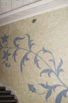 Чертежи на течен тапет на стълбите