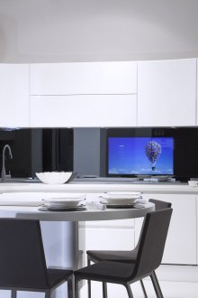 Телевизор на кухненска престилка