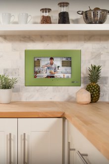 Телевизионен панел в кухнята