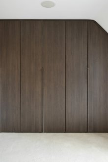 Тавански врати към ниша