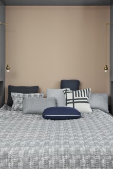 Ниша в стаята с легло