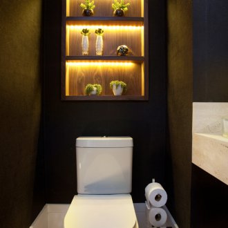 Ниша в тоалетната