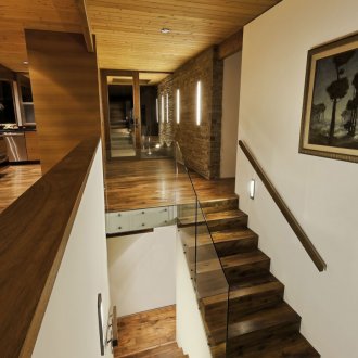 Дъбово дърво в интериора