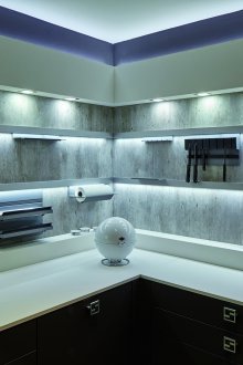 Ниша дизайн с рафтове