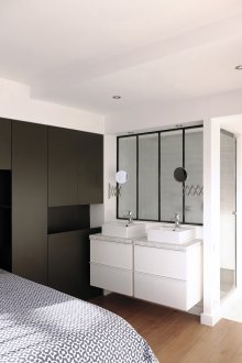 Преграда от гипсокартон със стъкло