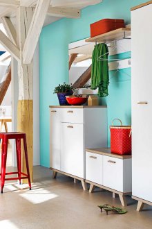 Бял гардероб